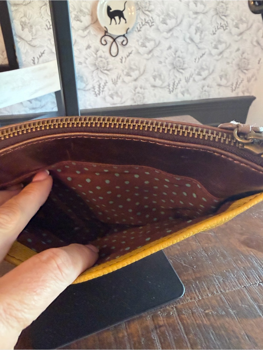 Chala Yellow & Brown Corgi Applique Crossbody Bag - Picture 4 of 7